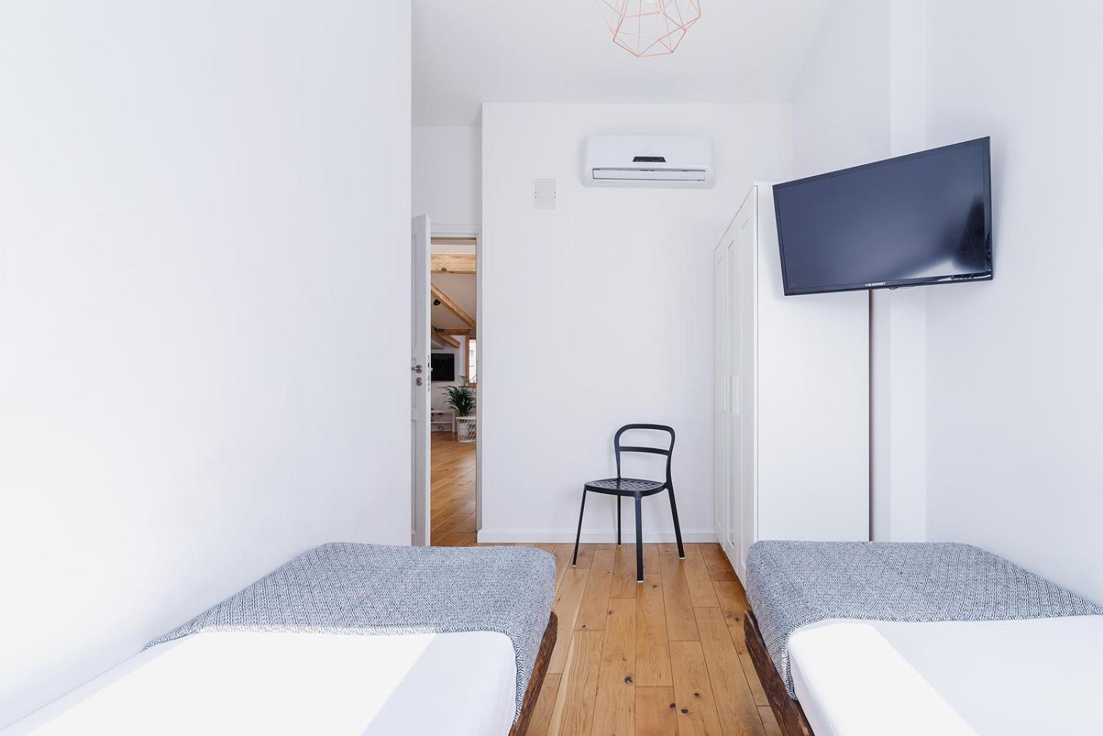 2 Bedroom Apartment With Terrace- Pilsudskiego 11 كراكوفيا المظهر الخارجي الصورة